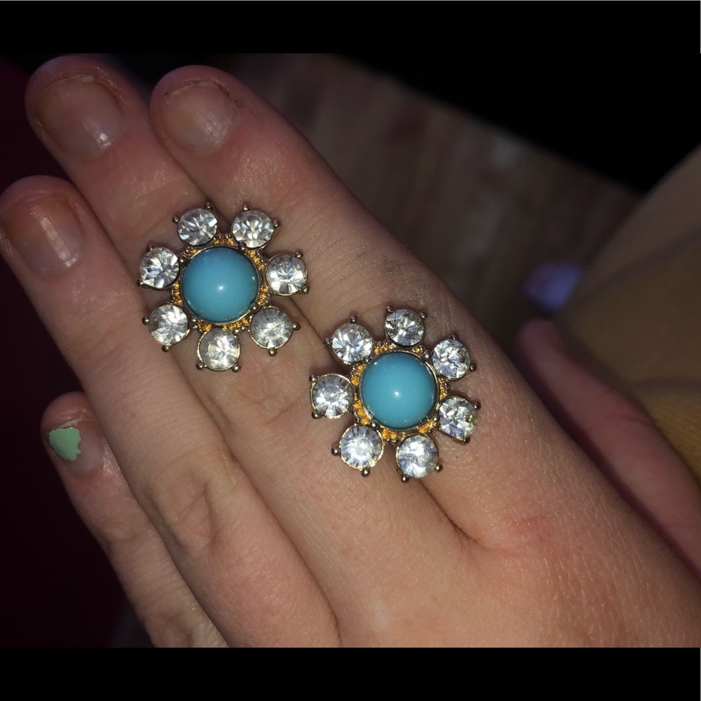 Francesca’s flower earrings